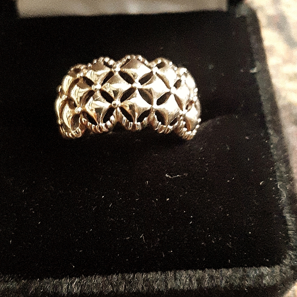 10k Yellow Gold ring